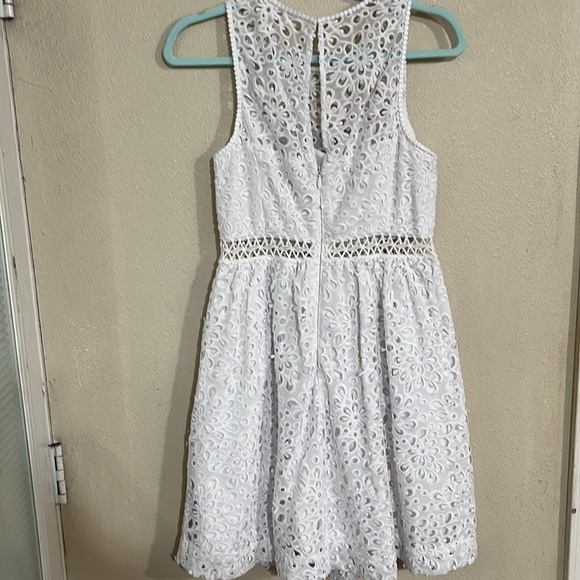 Lily Pulitzer white summer dress beach vacation resort cocktail sauce 2 - Picture 3 of 7